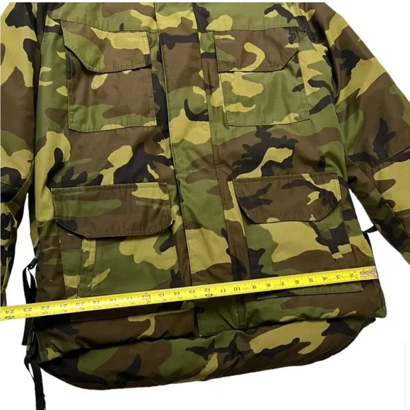 Canada Goose Camouflage Jacket - Picture 8 of 14